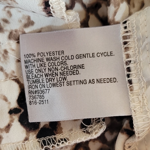 Worthington Women's Snake Print Shorts Size 10 Modern Fit Pre-Owned - Picture 10 of 10